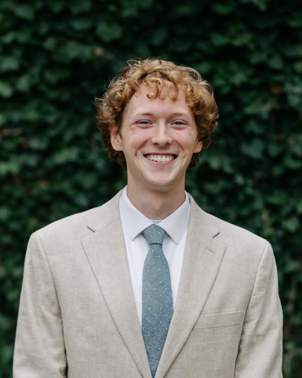 henry burns headshots 1